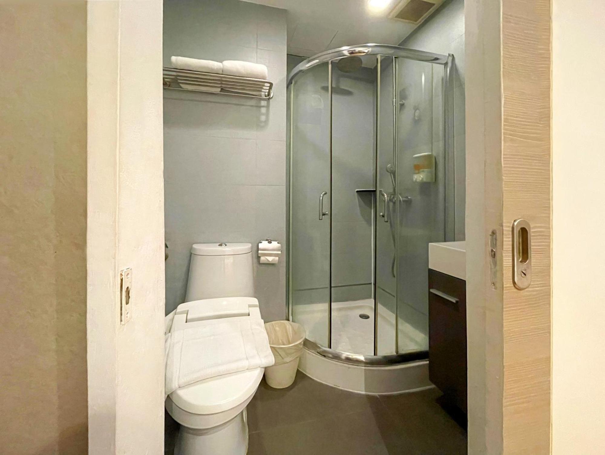 Arawana Express Phromphong Otel Bangkok Dış mekan fotoğraf