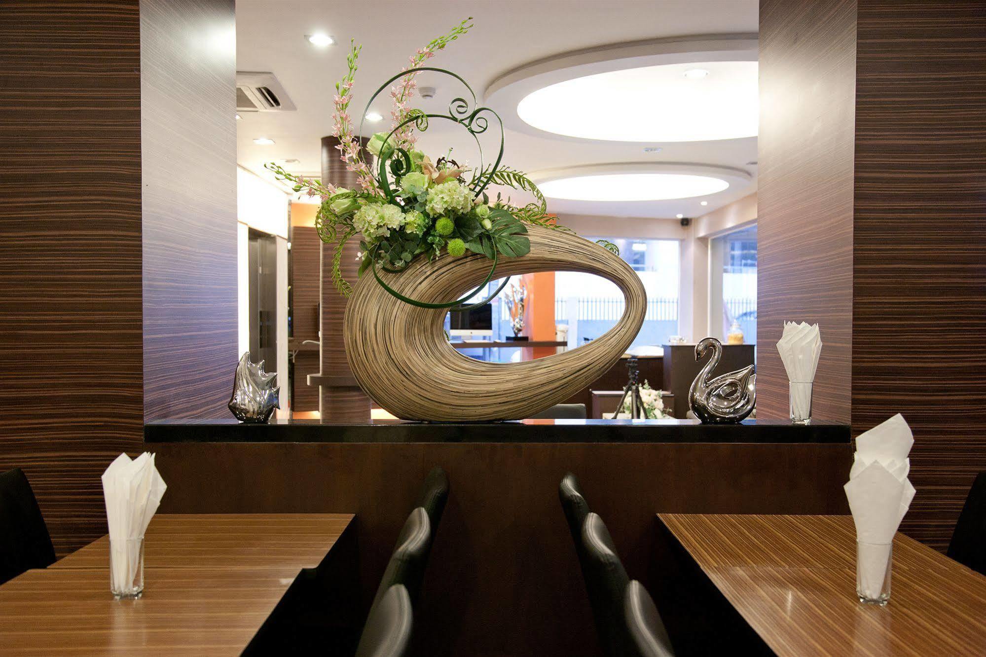 Arawana Express Phromphong Otel Bangkok Dış mekan fotoğraf